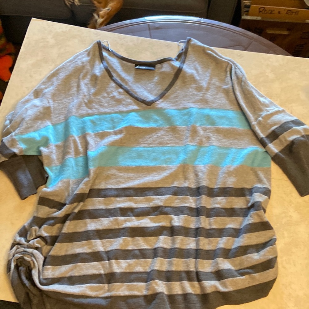 Lane Bryant sweater. Light weight.3/4 sleeves. Purchased but never worn.